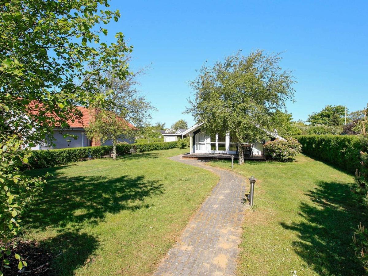 5 Person Holiday Home In Esbjerg V Rum bild